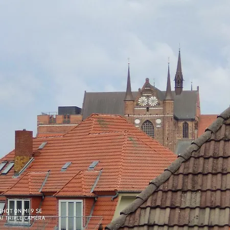 Unterm Dach Висмар